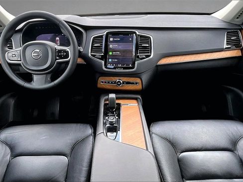 Certified 2023 Volvo XC90 B6 Plus image 6