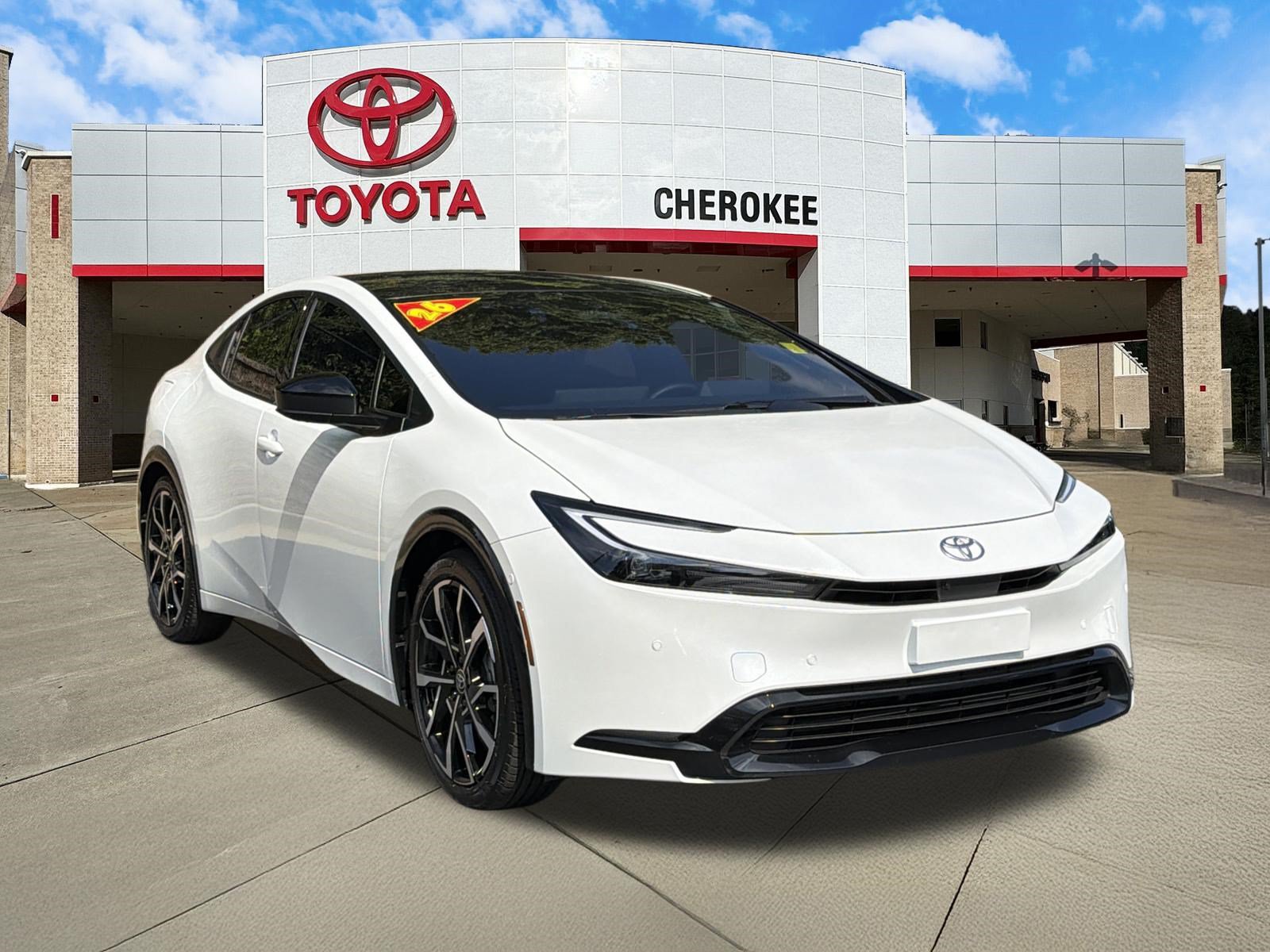 Used 2026 Toyota Prius Plug-In Hybrid FWD image 3