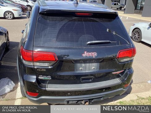 Used 2018 Jeep Grand Cherokee Trailhawk w/ Trailhawk Luxury Group image 7