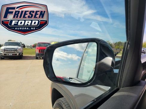 Used 2024 Jeep Grand Cherokee L Laredo AWD/4WD image 11