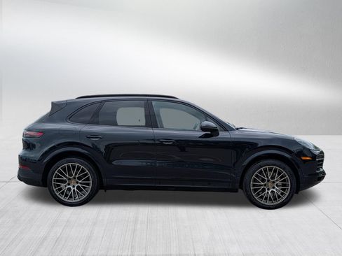 Used 2022 Porsche Cayenne AWD/4WD image 8