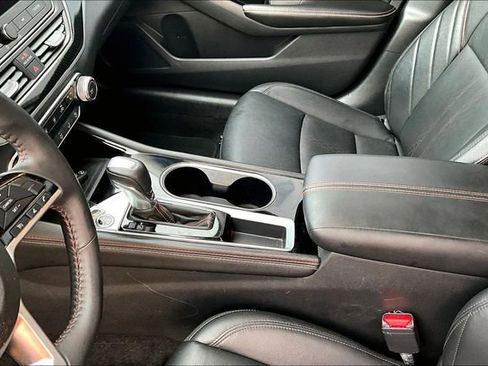 Used 2023 Nissan Altima 2.5 SR w/ SR Premium Package image 15