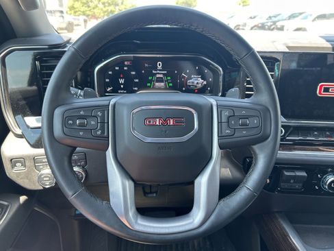 Used 2025 GMC Sierra 1500 Elevation AWD/4WD image 16