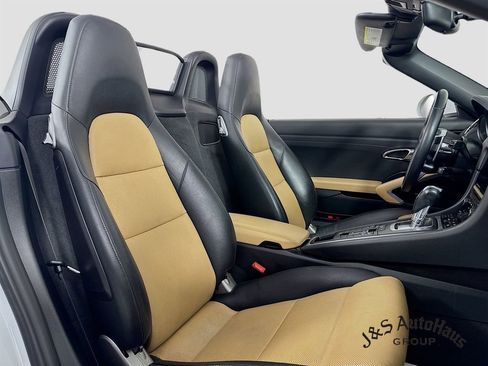 Used 2018 Porsche 718 Boxster S image 36
