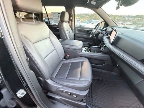 Certified 2025 Chevrolet Tahoe Z71 image 10