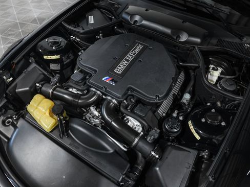 Used 2002 BMW Z8 RWD image 35