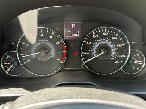 Used 2010 Subaru Legacy 2.5i Limited AWD/4WD image 21