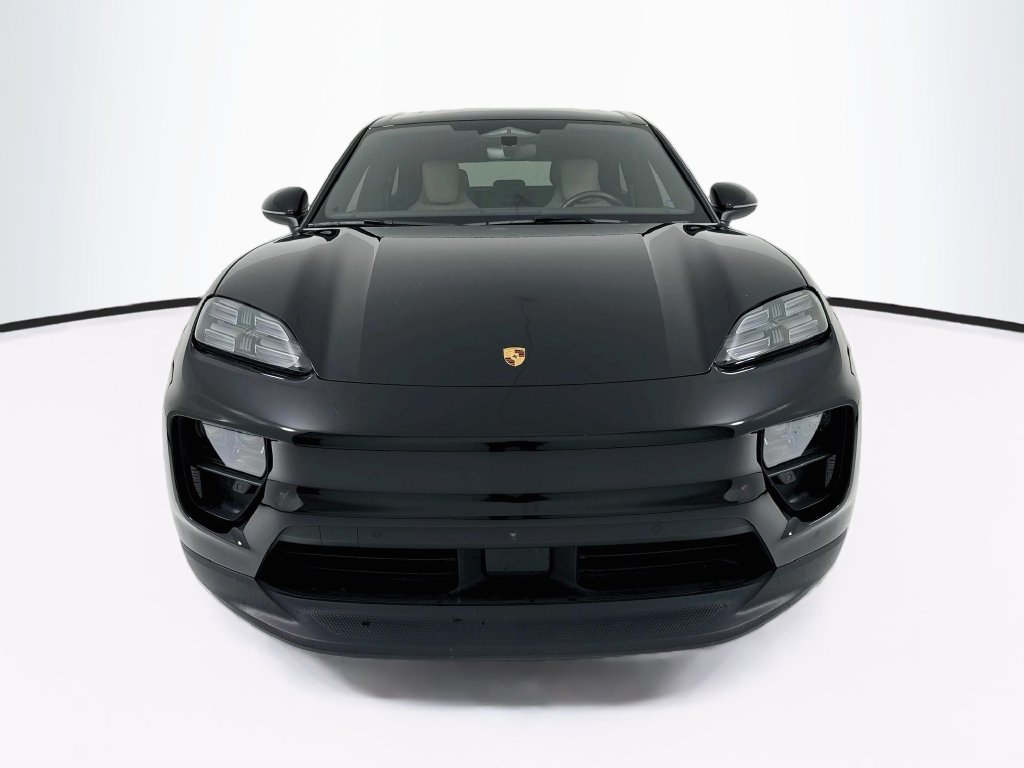 Certified 2024 Porsche Macan 4 Electric AWD/4WD image 10