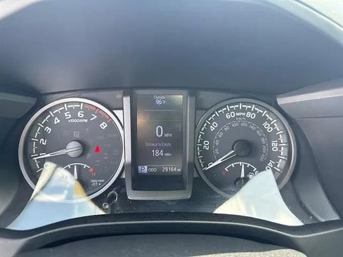 Used 2021 Toyota Tacoma TRD Sport w/ Technology Package AWD/4WD image 11
