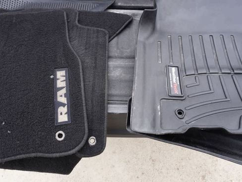 Used 2017 RAM 1500 Laramie w/ Convenience Group image 24