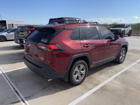 Used 2024 Toyota RAV4 XLE w/ Convenience Package AWD/4WD image 3
