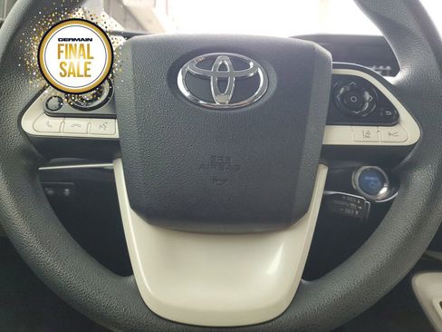 Certified 2018 Toyota Prius Two image 20
