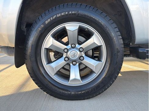 Used 2008 Toyota 4Runner Limited AWD/4WD image 25