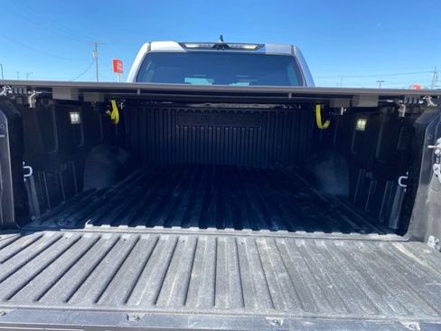 Used 2023 Toyota Tundra Platinum AWD/4WD image 4