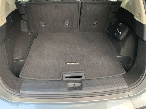 Used 2025 Nissan Rogue S FWD image 24