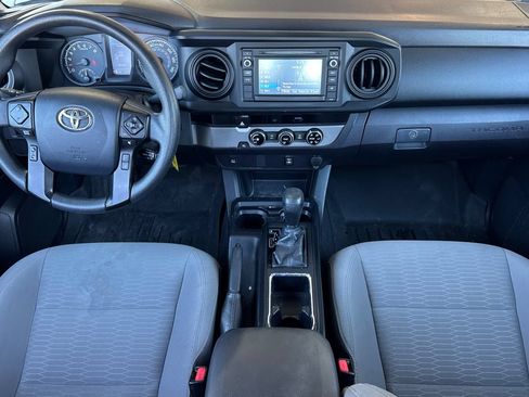 Used 2018 Toyota Tacoma SR RWD image 12