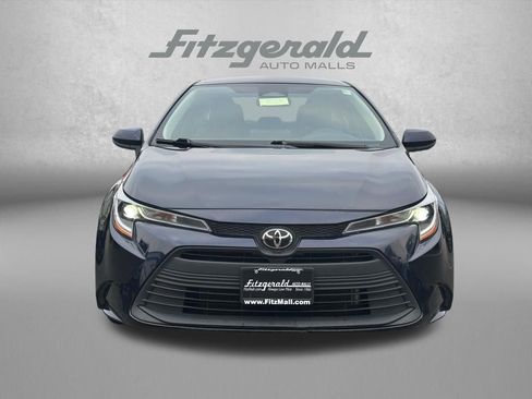 Used 2023 Toyota Corolla LE image 3