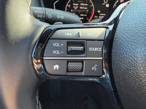 Used 2025 Honda Civic Sport image 13