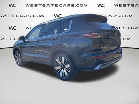 New 2026 Mitsubishi Outlander SEL image 8