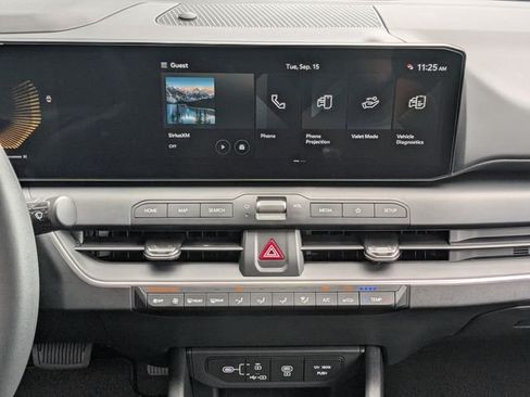 New 2026 Kia K4 FWD image 18