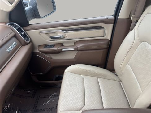 Used 2019 RAM 1500 Laramie image 17