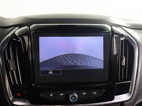 Used 2023 Chevrolet Traverse LT AWD/4WD image 46