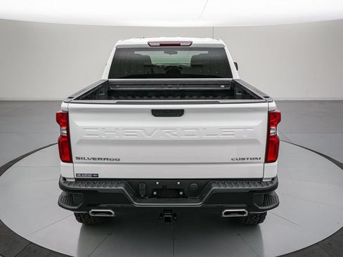 Used 2019 Chevrolet Silverado 1500 Custom Trail Boss w/ Custom Convenience Package AWD/4WD image 5