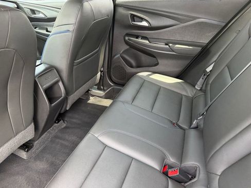 Used 2025 Buick Envista Sport Touring FWD image 15