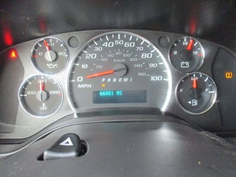 New 2025 Chevrolet Express 3500 Work Van w/ Power Convenience Package image 13