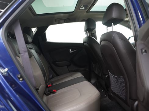 Used 2013 Hyundai Tucson Limited w/ Premium Pkg AWD/4WD image 12
