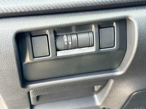 Used 2025 Subaru Crosstrek 2.5i Limited w/ Crosstrek Mirror Package image 14