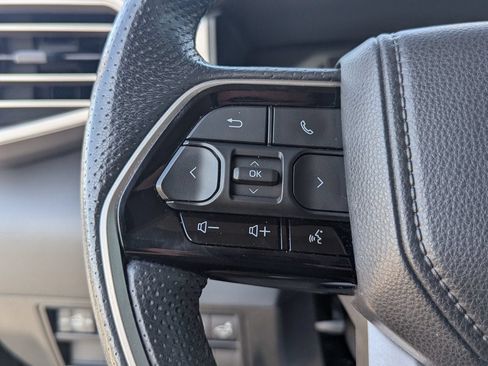 Used 2022 Toyota Tundra Limited AWD/4WD image 11