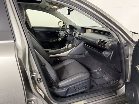 Used 2016 Lexus IS 300 AWD w/ Navigation System Package image 22