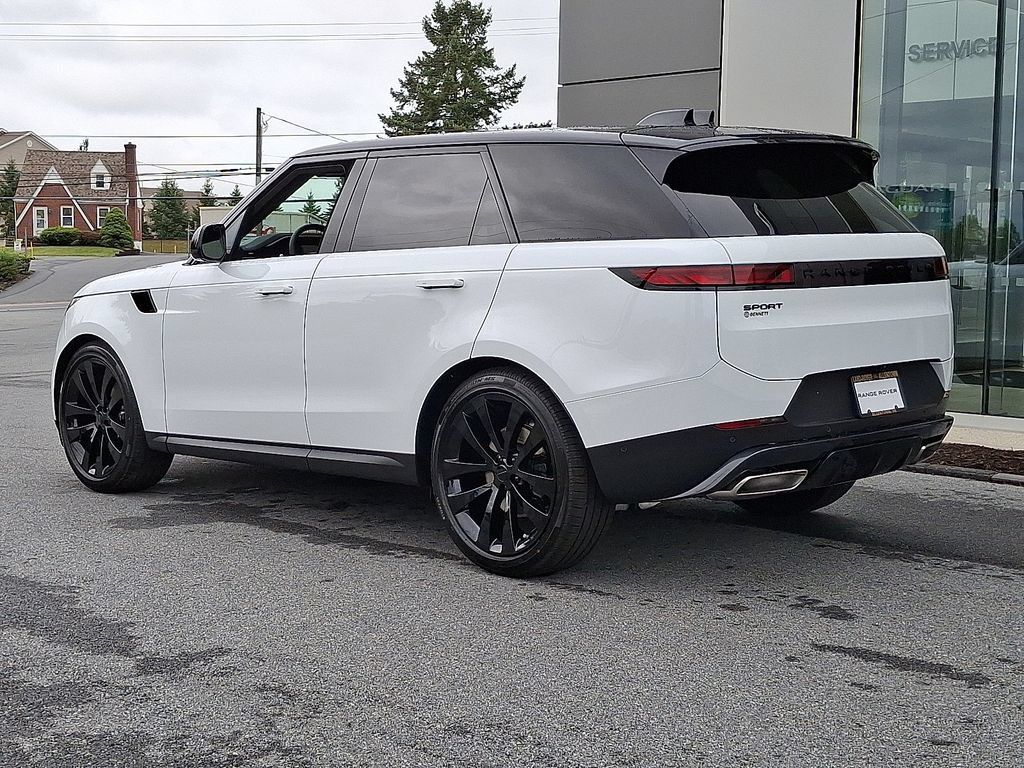 New 2026 Land Rover Range Rover Sport SE AWD/4WD image 4