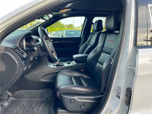 Used 2021 Jeep Grand Cherokee Trailhawk w/ Trailhawk Luxury Group image 12