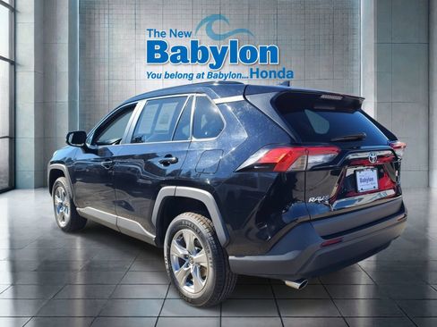 Used 2023 Toyota RAV4 XLE FWD image 3