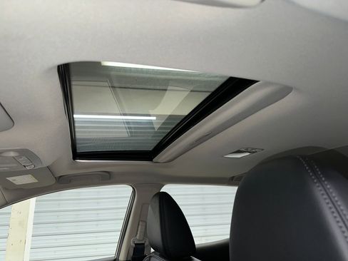 Used 2021 Nissan Rogue Sport SL w/ Premium Package image 7