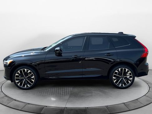 Used 2026 Volvo XC60 B5 Ultra w/ Protection Package Premier AWD/4WD image 4