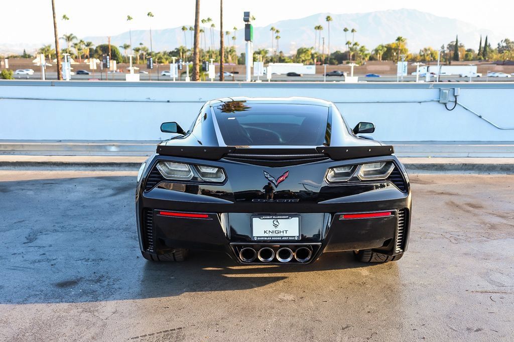 Used 2019 Chevrolet Corvette Z06 RWD image 8