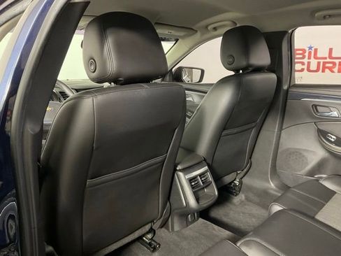Used 2016 Chevrolet Impala LT w/ Convenience Package image 15