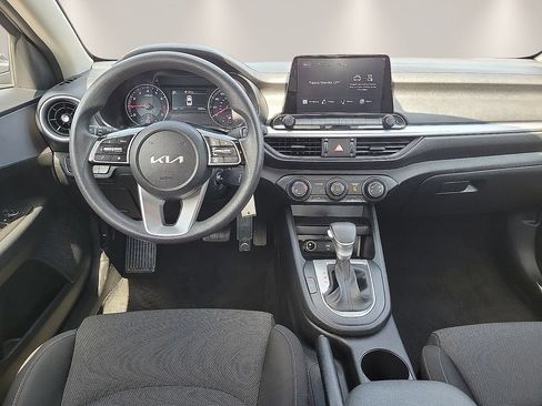 Used 2024 Kia Forte LXS FWD image 10
