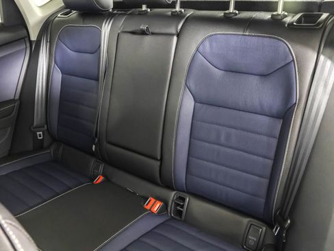 New 2026 Volkswagen Taos SEL image 36