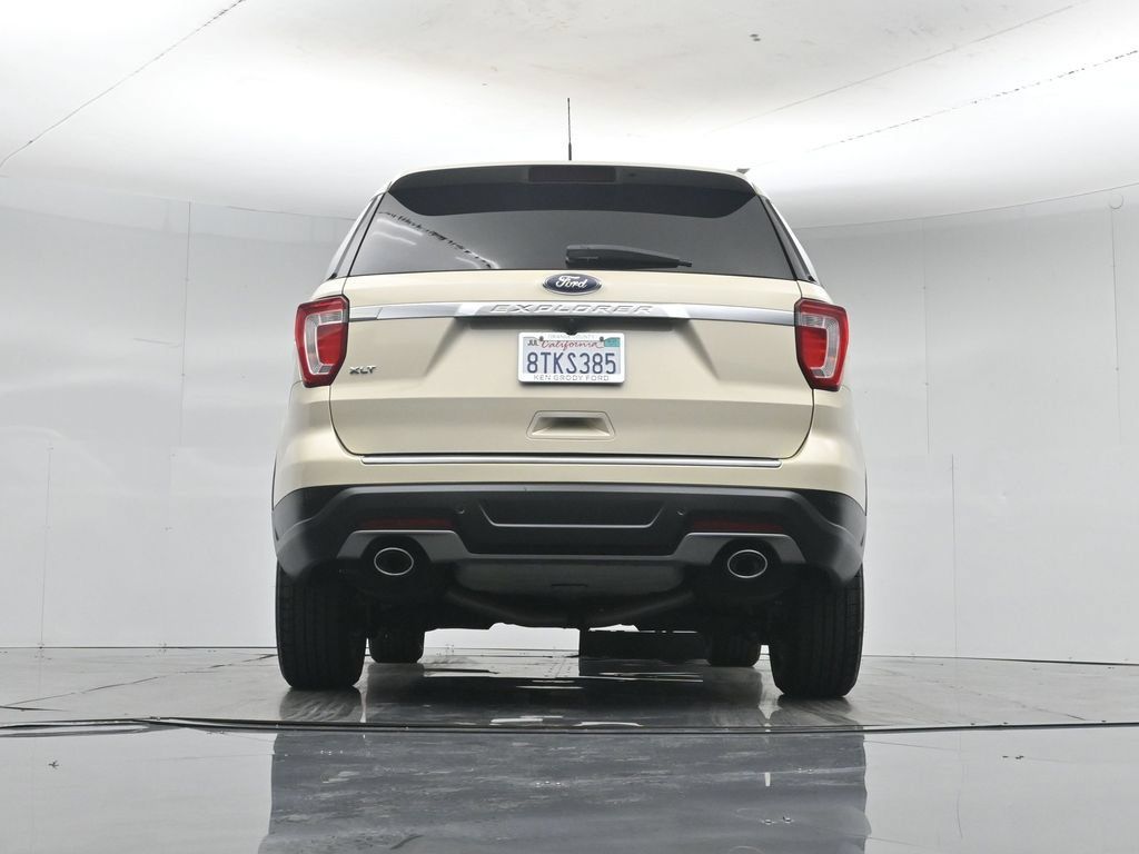 Certified 2018 Ford Explorer XLT w/ Equipment Group 201A FWD image 54