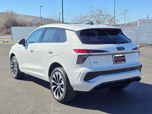 New 2026 Audi Q3 quattro 2.0T image 4