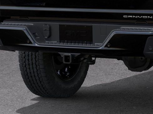 New 2026 GMC Canyon Denali image 14