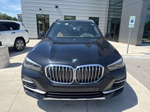 Used 2019 BMW X5 xDrive40i w/ Premium Package 2 AWD/4WD image 4
