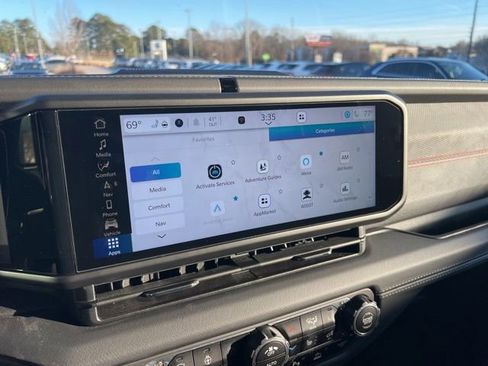 Used 2024 Jeep Wrangler Unlimited Rubicon 392 image 18