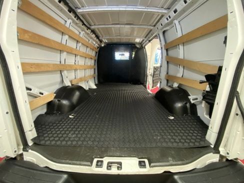 Used 2023 GMC Savana 2500 w/ Driver Convenience Package image 11