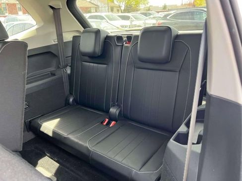 Used 2024 Volkswagen Tiguan SE image 24