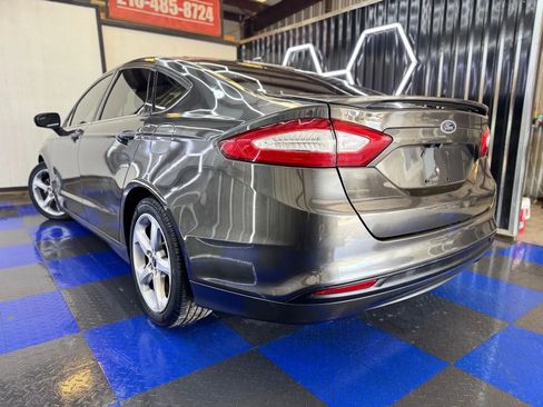 Used 2016 Ford Fusion SE w/ Equipment Group 201A image 22